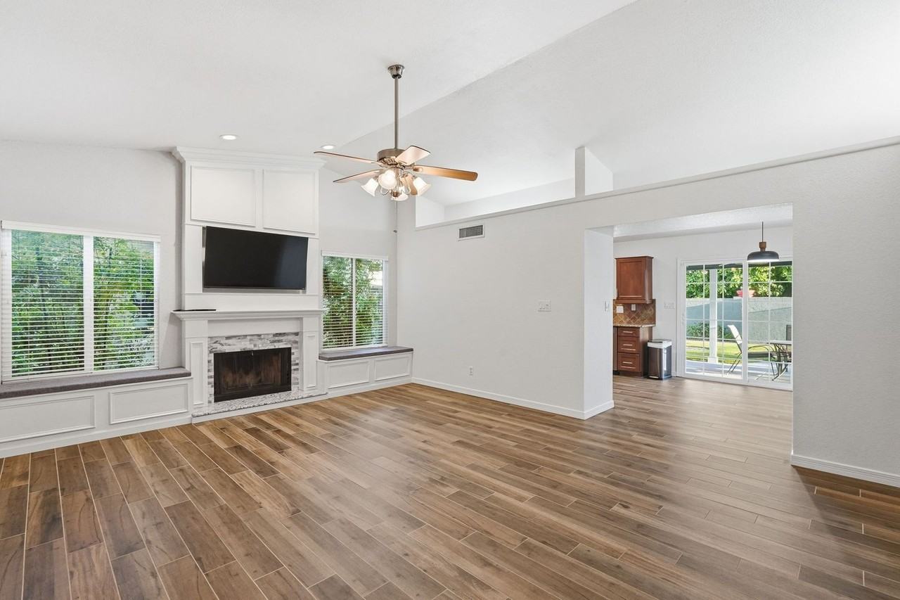 6823 E Grandview Dr - Photo 5 of 50