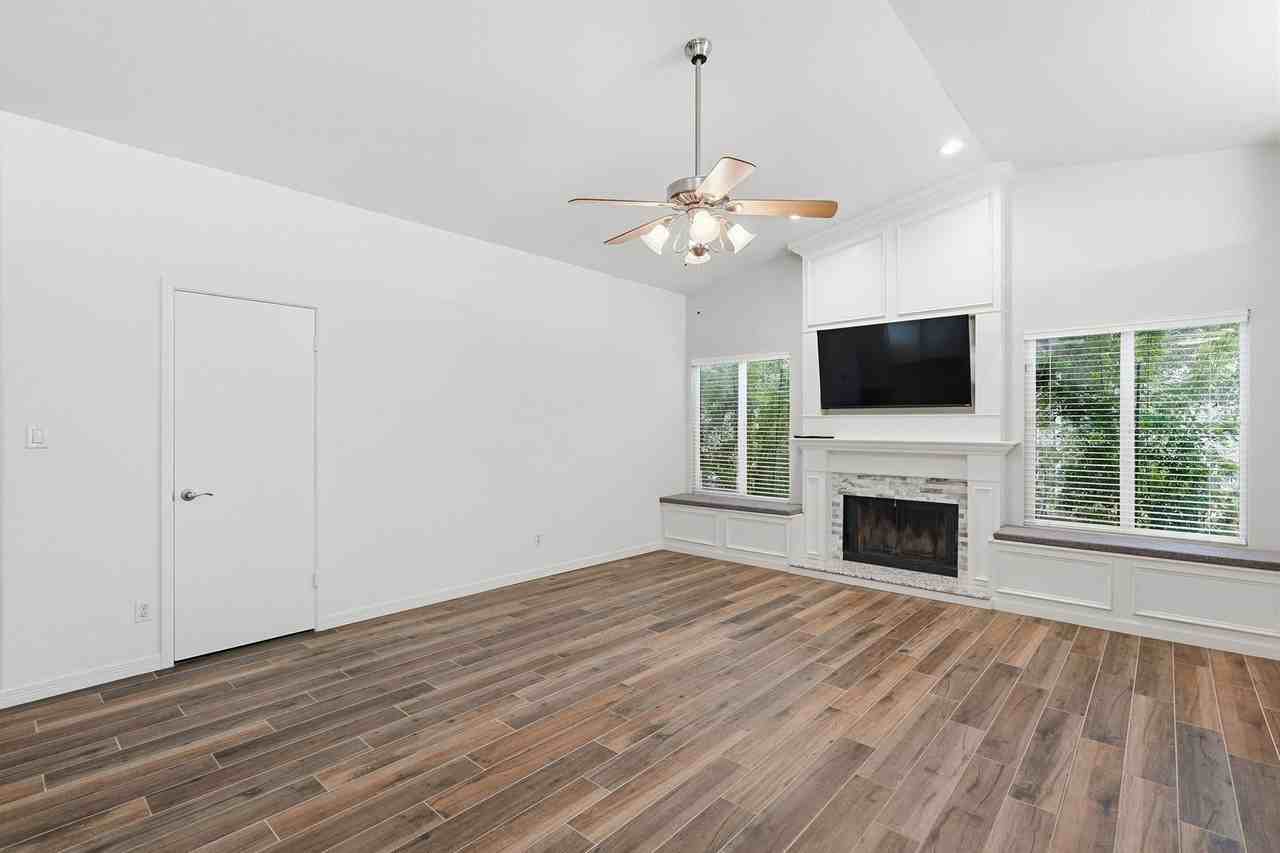 6823 E Grandview Dr - Photo 6 of 50