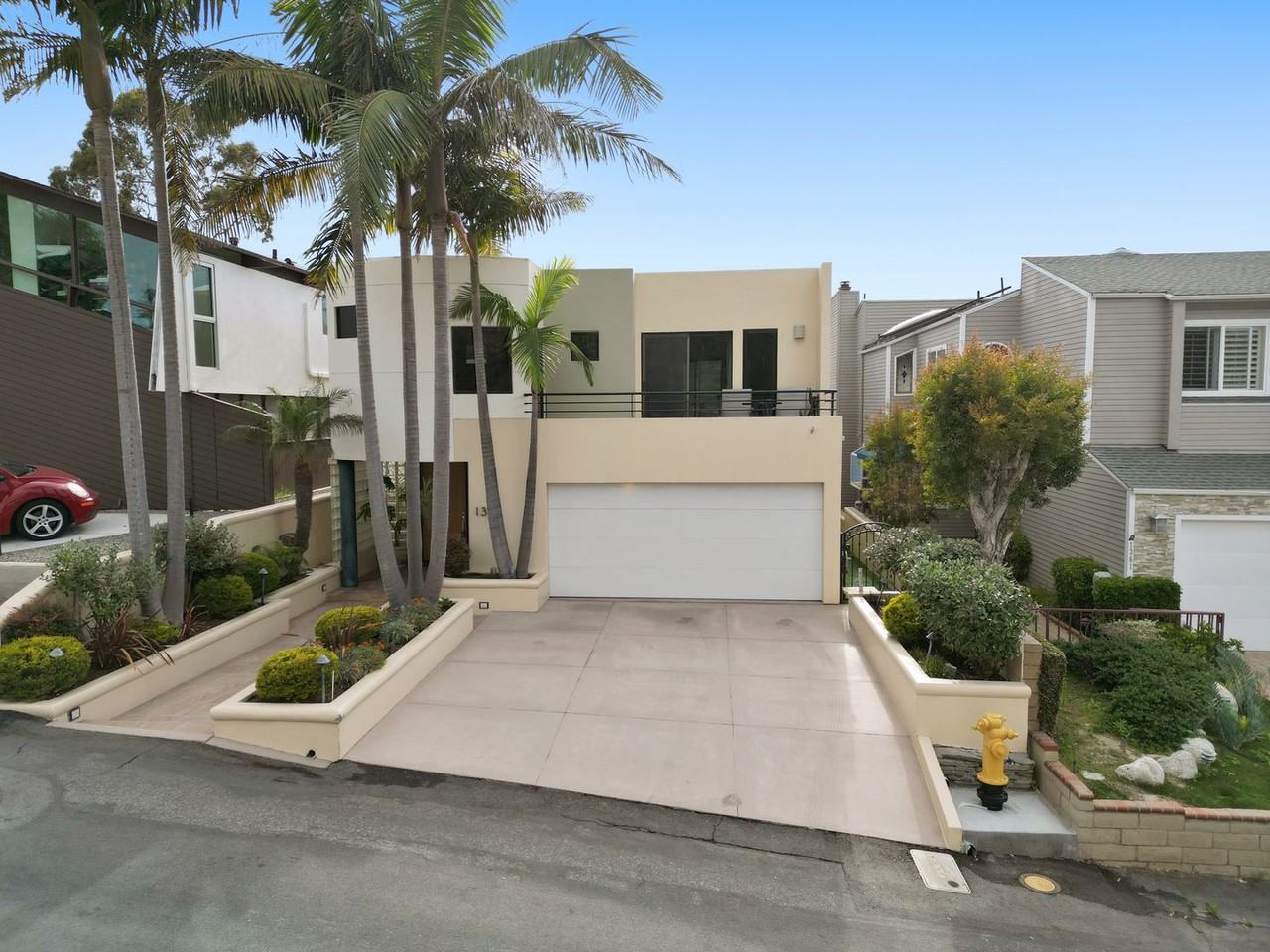 1351 La Mirada St - Photo 3 of 38