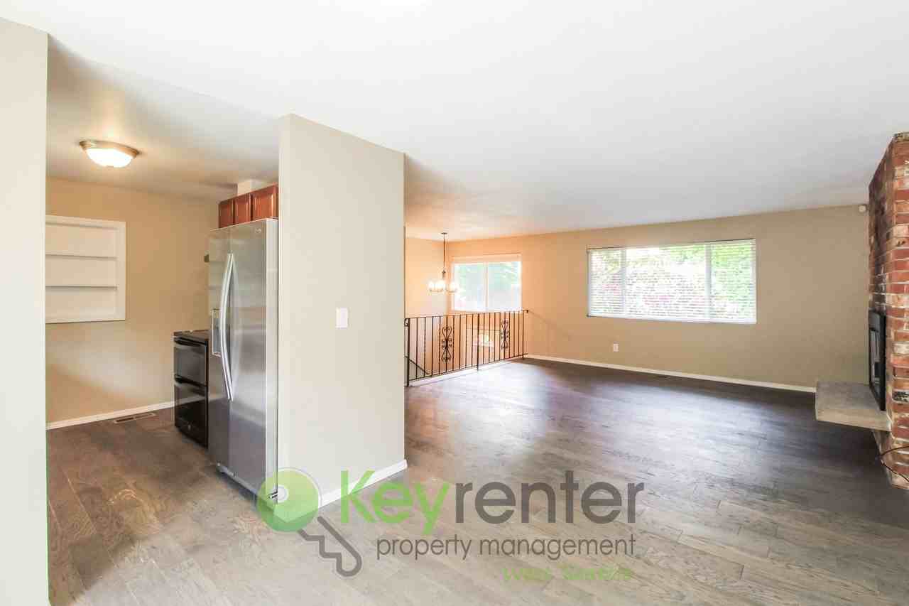 2511 Sw 107th Way - Photo 7 of 32