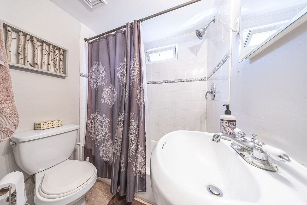 1720 Beacon St - Photo 4 of 9