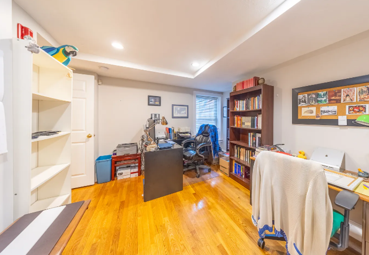 1720 Beacon St - Photo 5 of 9