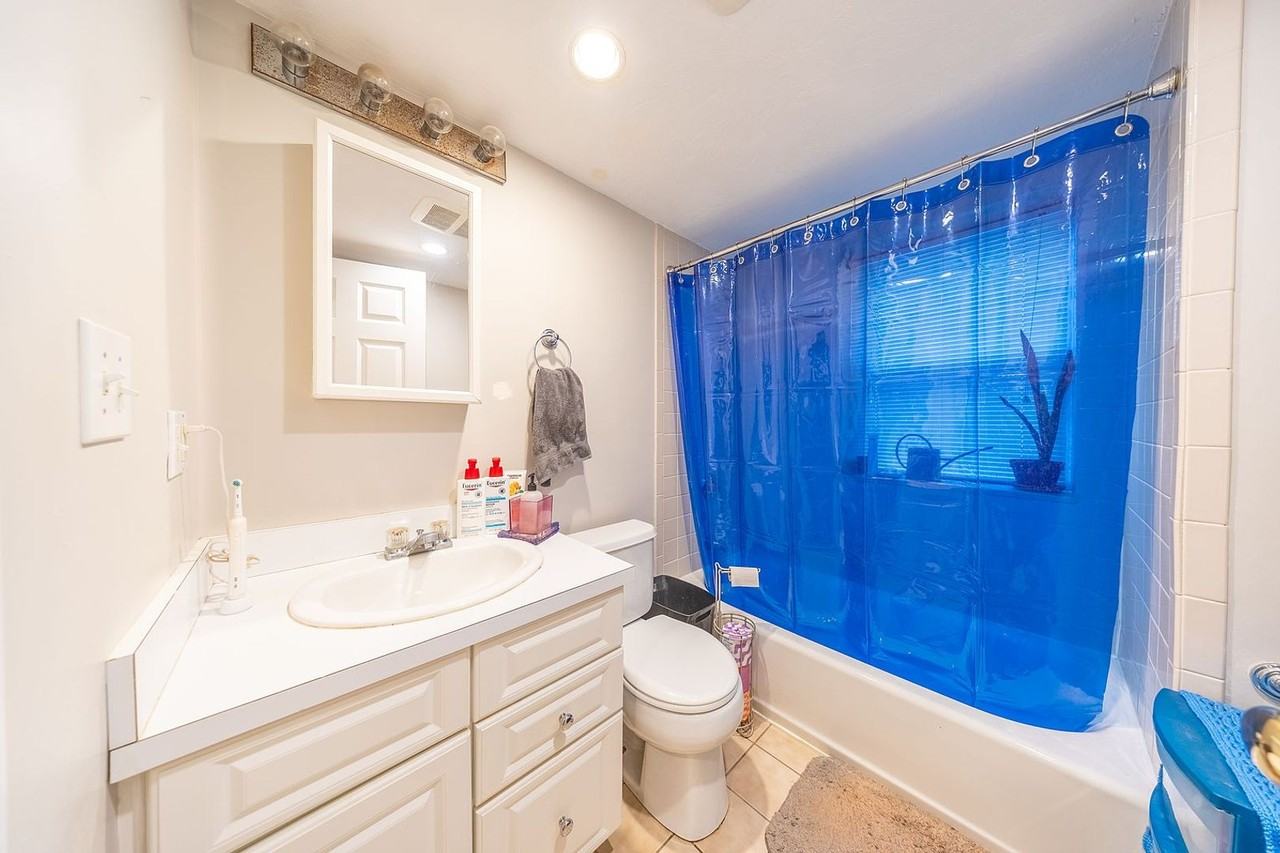 1720 Beacon St - Photo 7 of 9