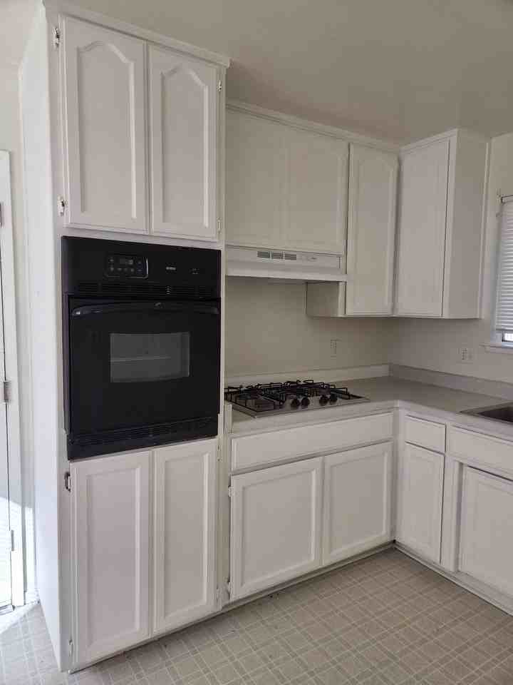 1514 Hayden Ave - Photo 4 of 13