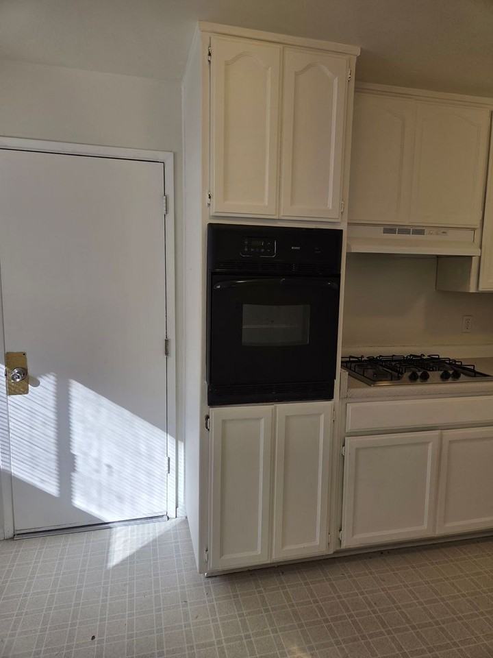 1514 Hayden Ave - Photo 7 of 13