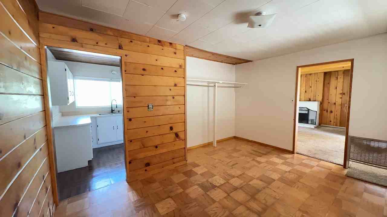 164 Cottonwood Ln - Photo 6 of 34