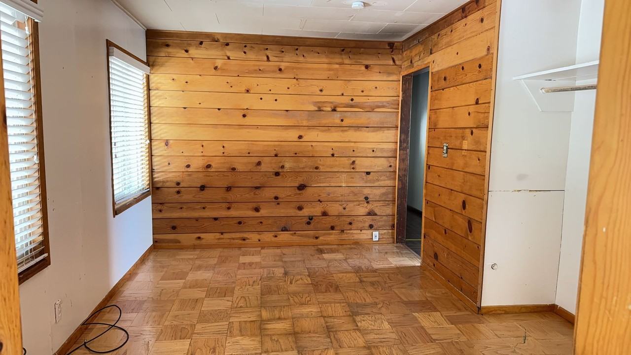 164 Cottonwood Ln - Photo 7 of 34
