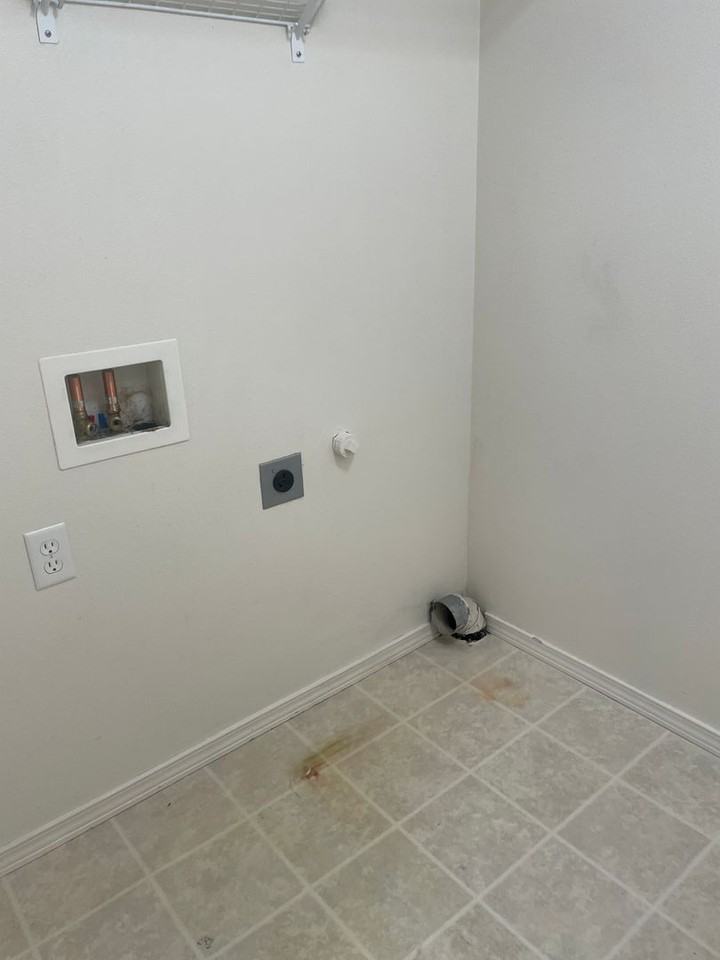 3401 W Mariner Ln - Photo 6 of 13
