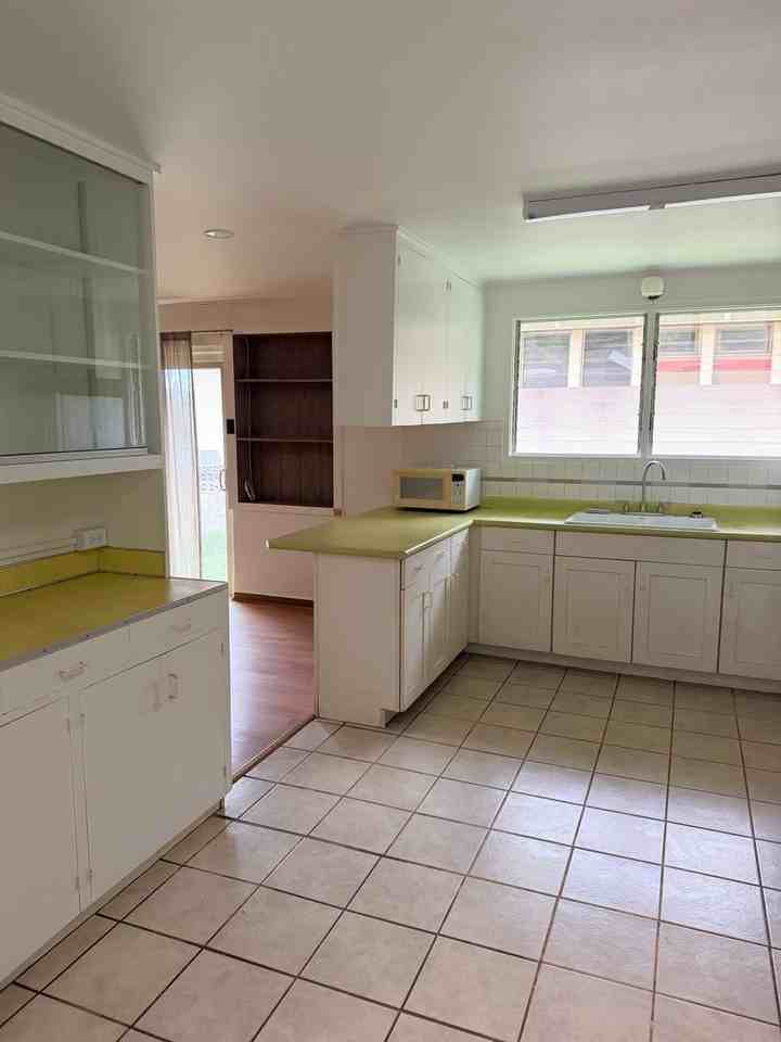 210 Awapuhi Pl - Photo 2 of 50