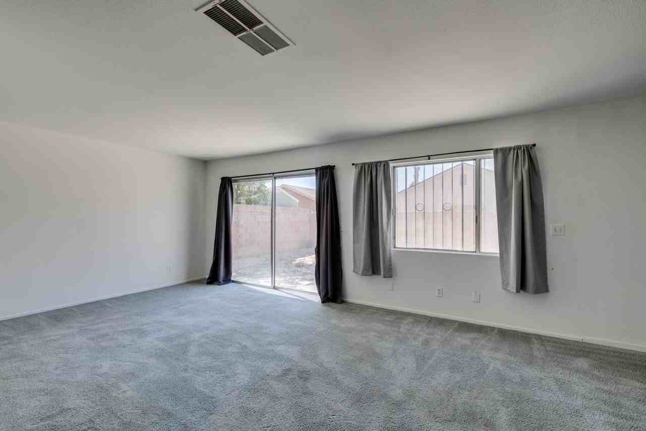 4335 Galore Ave - Photo 4 of 38