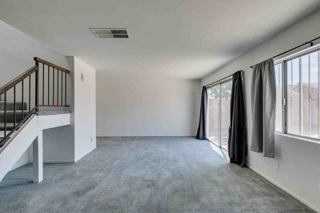 4335 Galore Ave - Photo 6 of 38