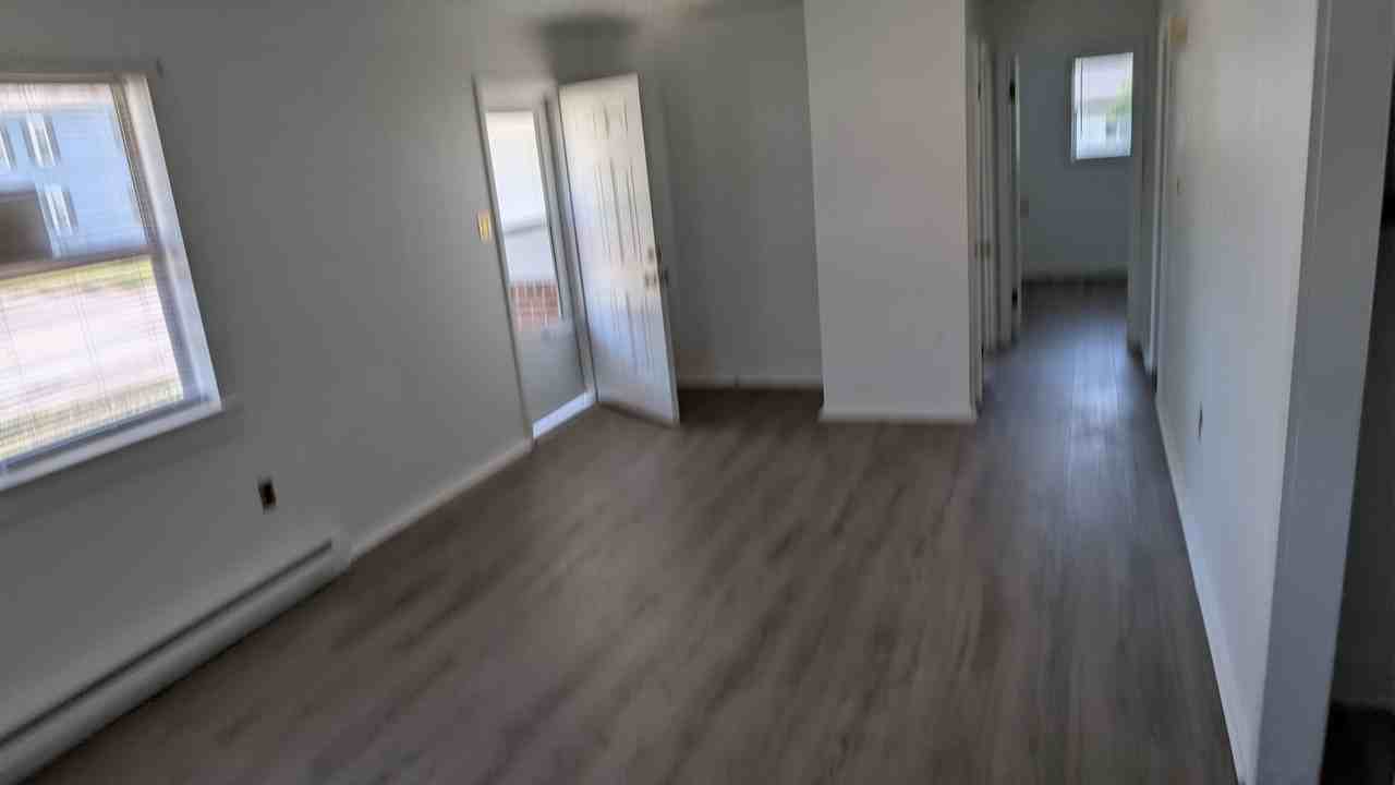 711 Herrington Rd - Photo 7 of 9