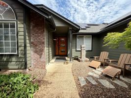 featured image of 555 Edwards Dr