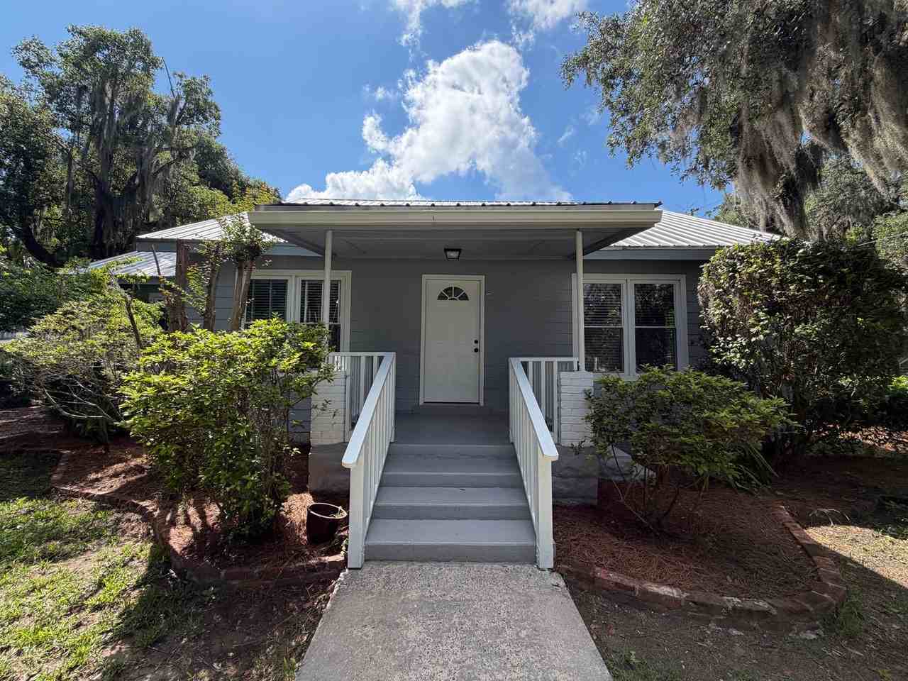 107 Screven St - Photo 3 of 34