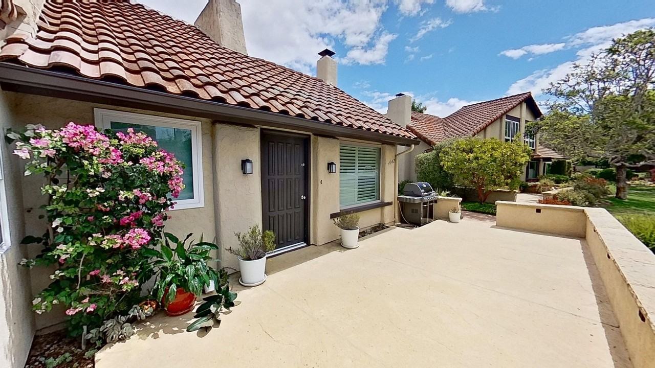 4742 Calle Camarada - Photo 4 of 39