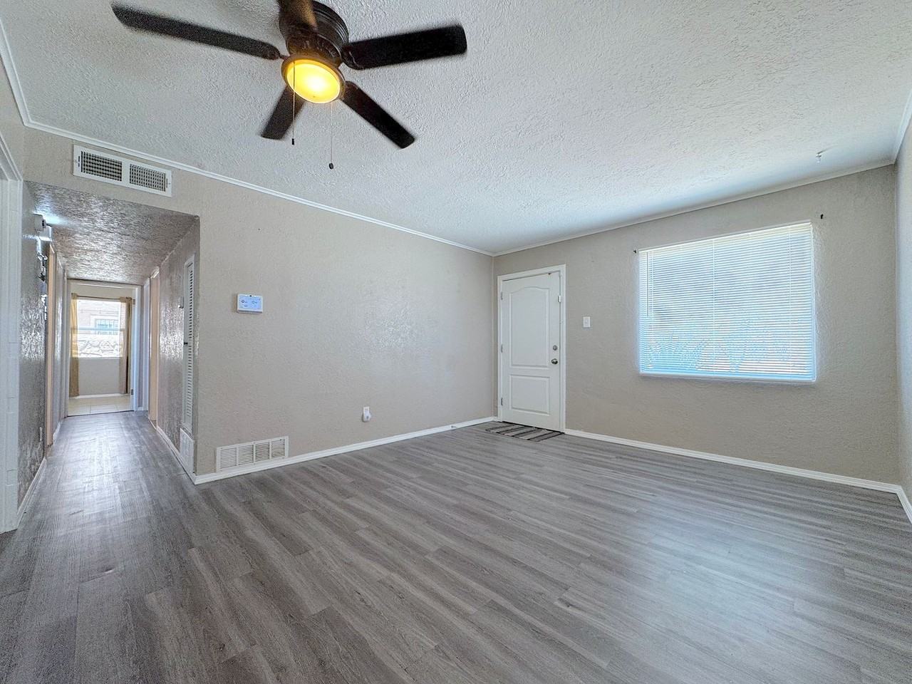 7816 Santa Monica Ct - Photo 5 of 21