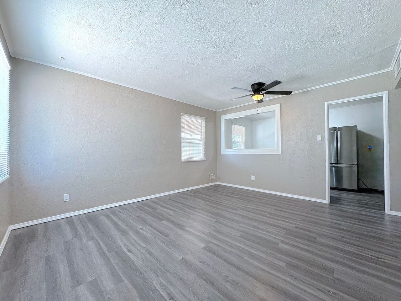 7816 Santa Monica Ct - Photo 7 of 21