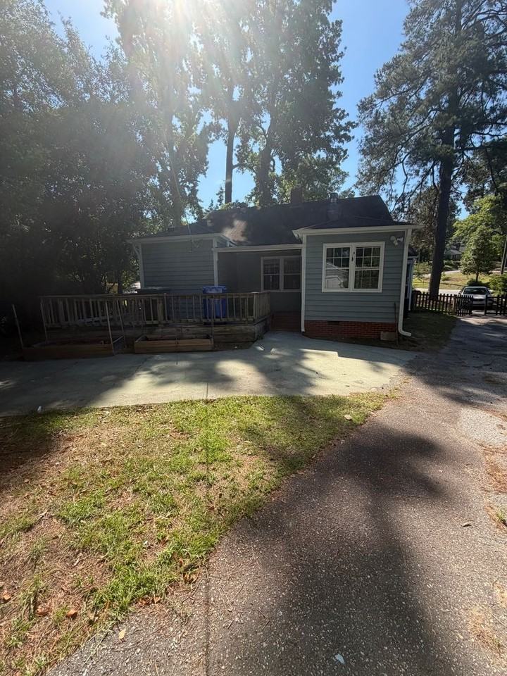 322 Valley Rd - Photo 3 of 12