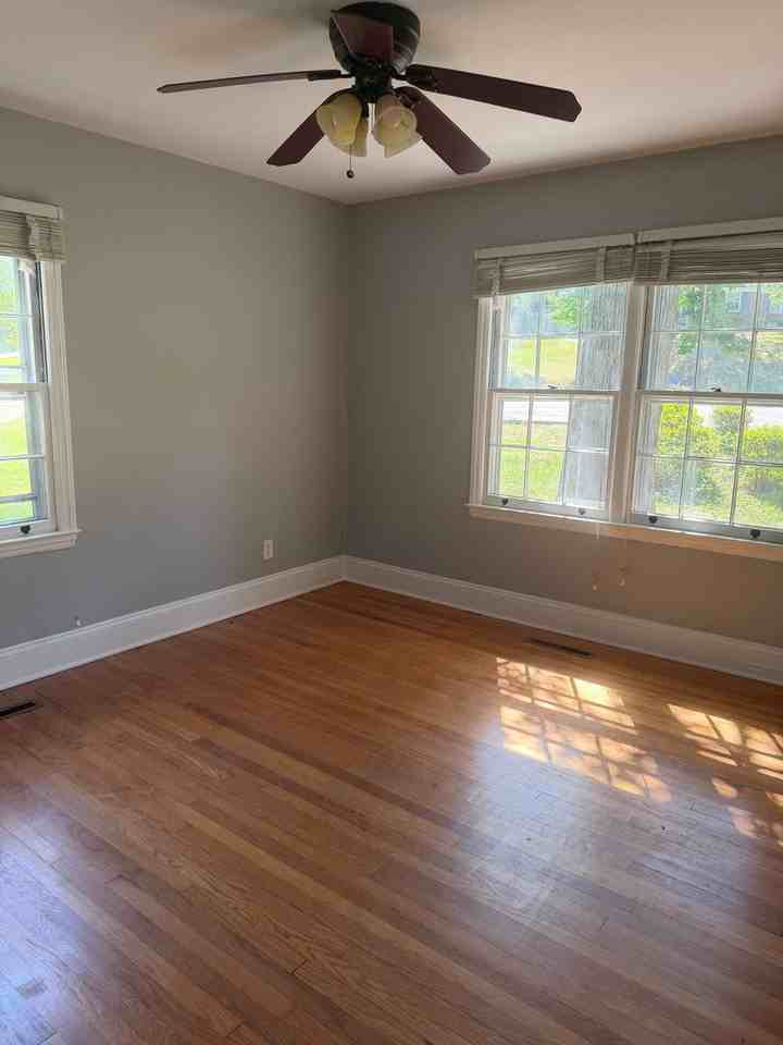 322 Valley Rd - Photo 7 of 12