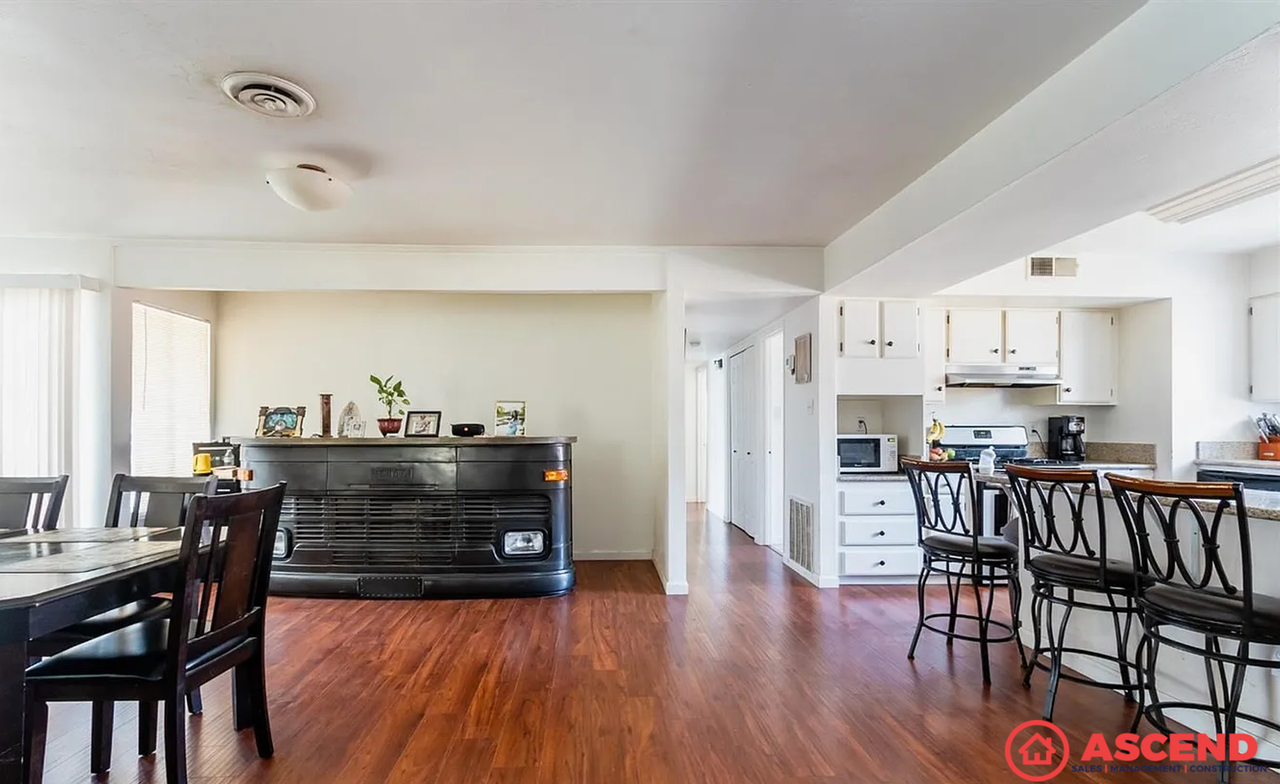 4412 San Miguel Way - Photo 4 of 12