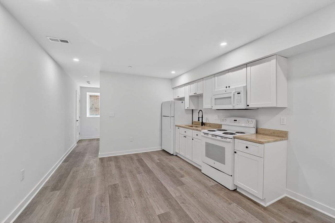 1321 Anacostia Road SE - Photo 5 of 30