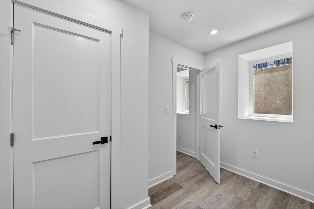 1321 Anacostia Road SE - Photo 7 of 30