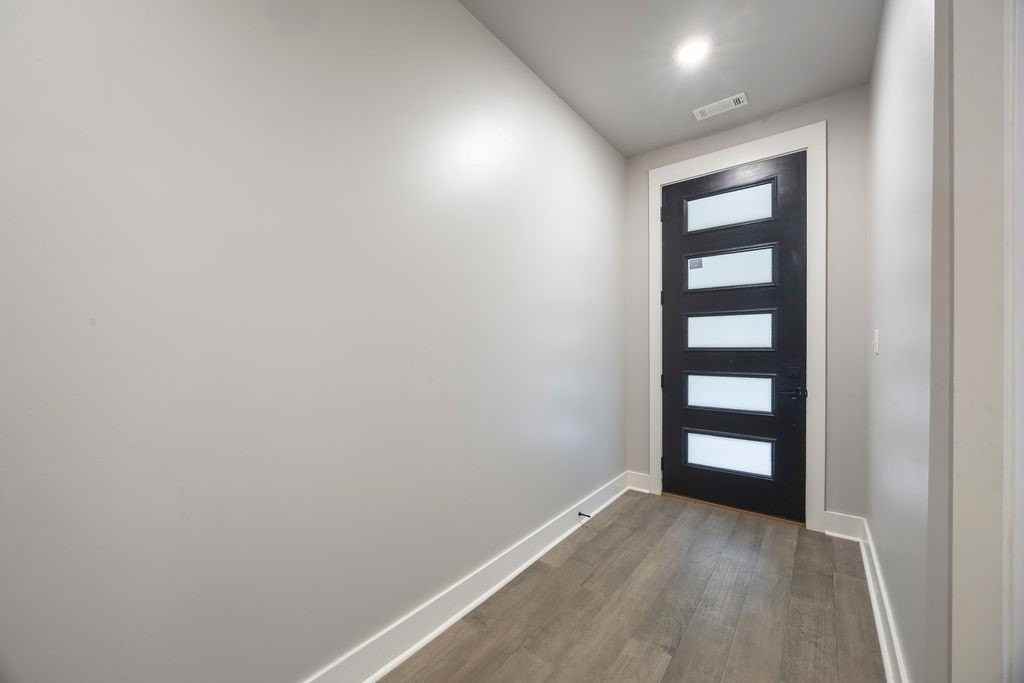 116 E Mountain St #116 - Photo 3 of 29