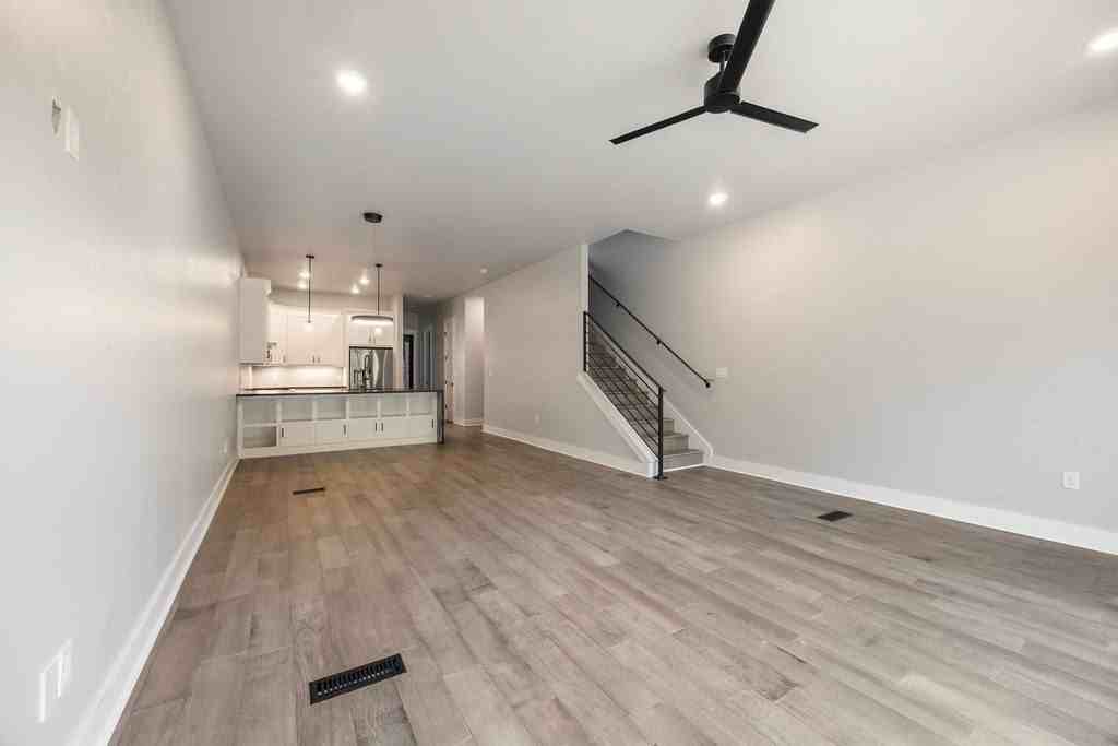 116 E Mountain St #116 - Photo 4 of 29