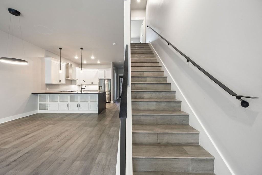 116 E Mountain St #116 - Photo 5 of 29