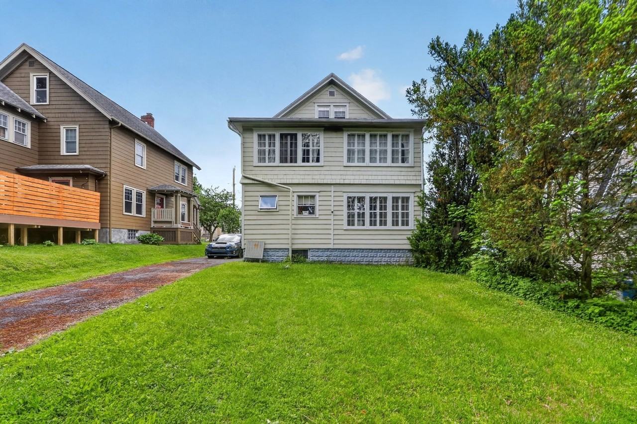 151 Wolcott Ave - Photo 4 of 32