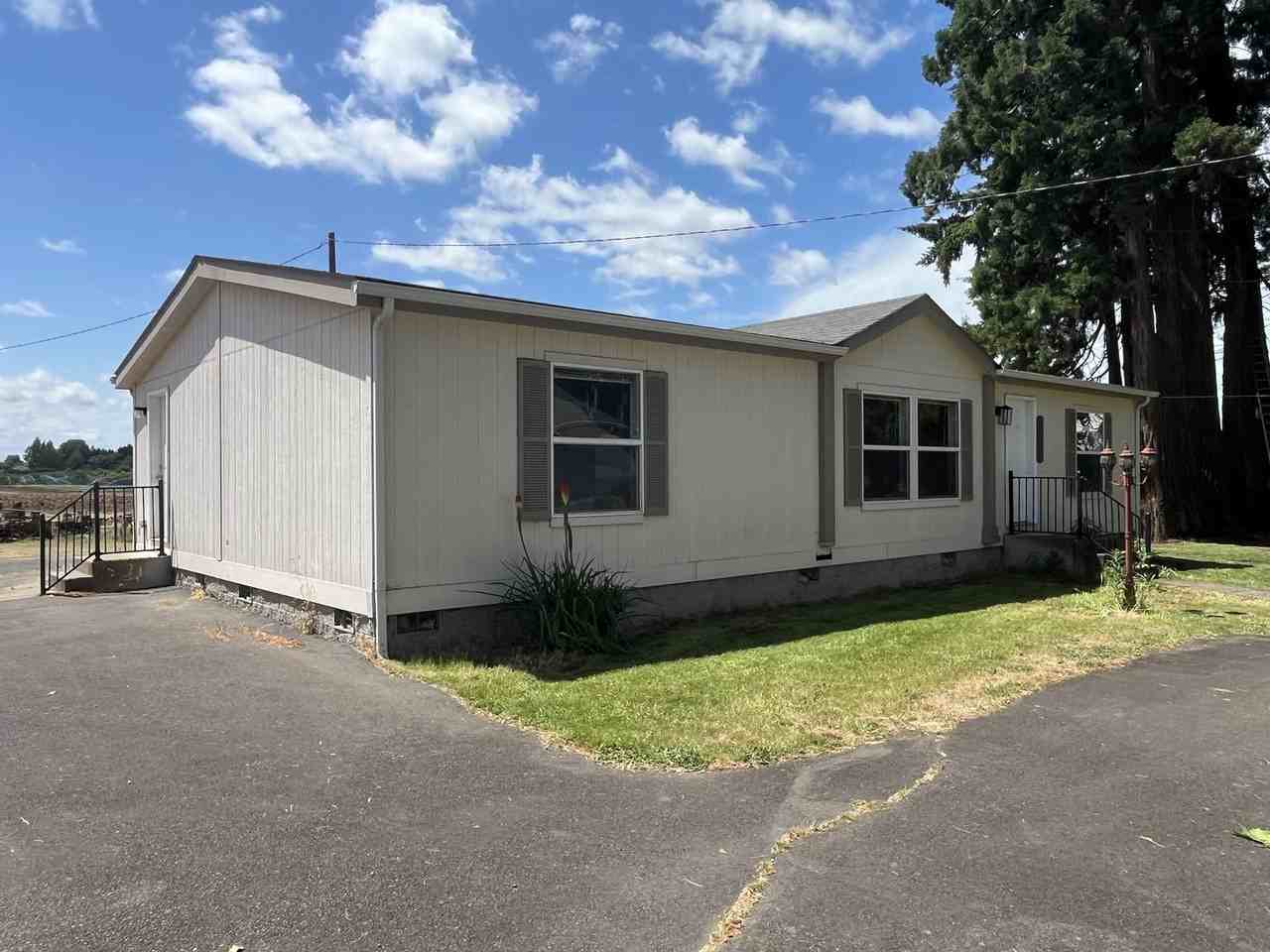 29426 Dane Ln - Photo 2 of 19