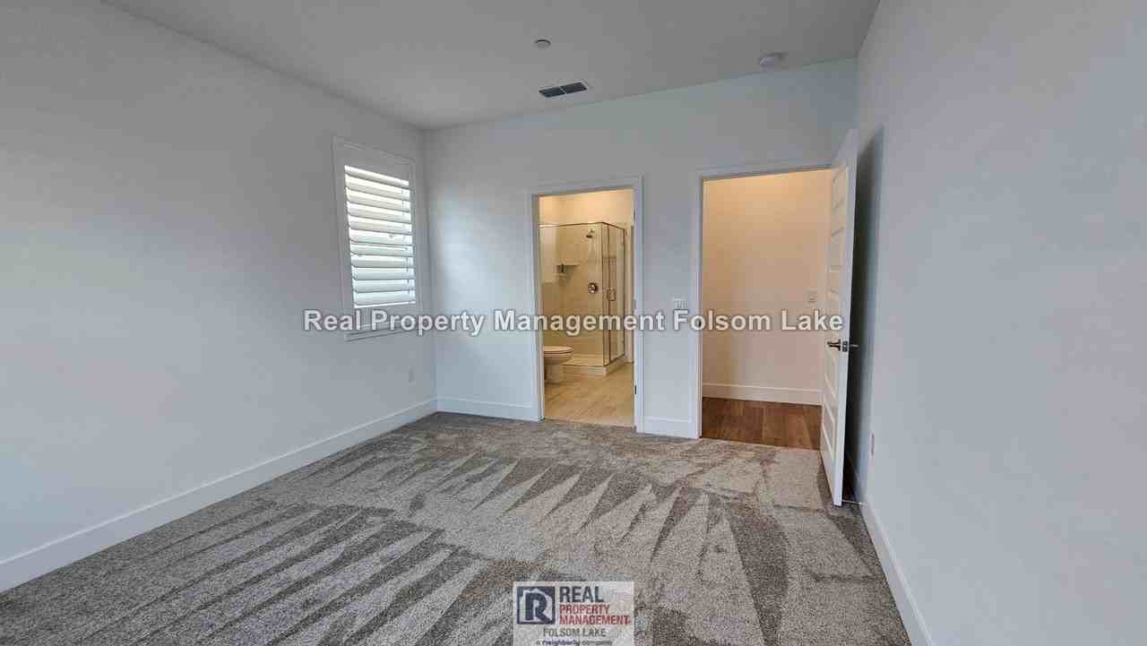 590 San Sorrento St - Photo 7 of 20