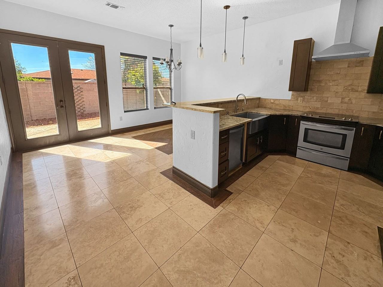 1611 W Camino Del Arco - Photo 3 of 12