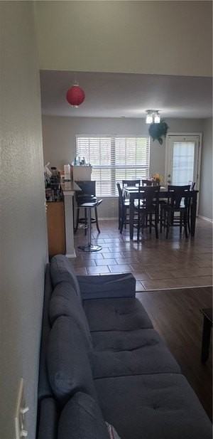 3304 Sw Deerfield Blvd #2 - Photo 3 of 20
