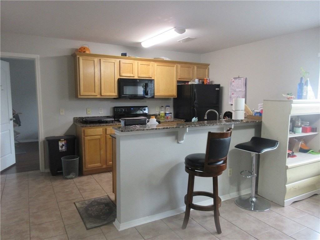 3304 Sw Deerfield Blvd #2 - Photo 7 of 20