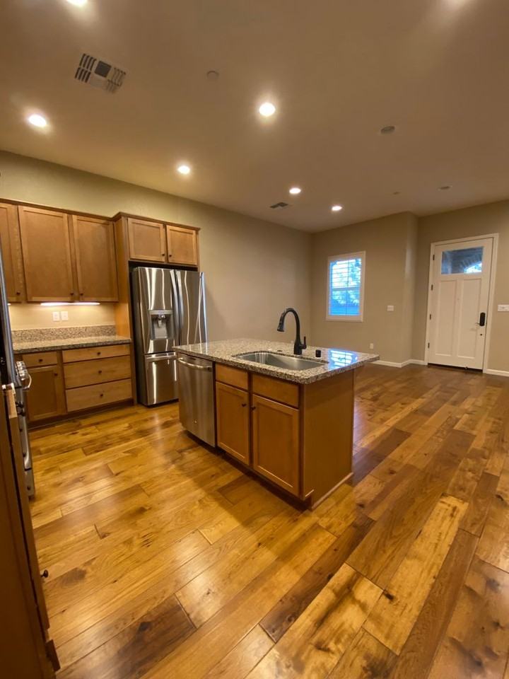 1053 Catalina Dr - Photo 2 of 26