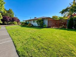 featured image of 1712 Se 104th Ave