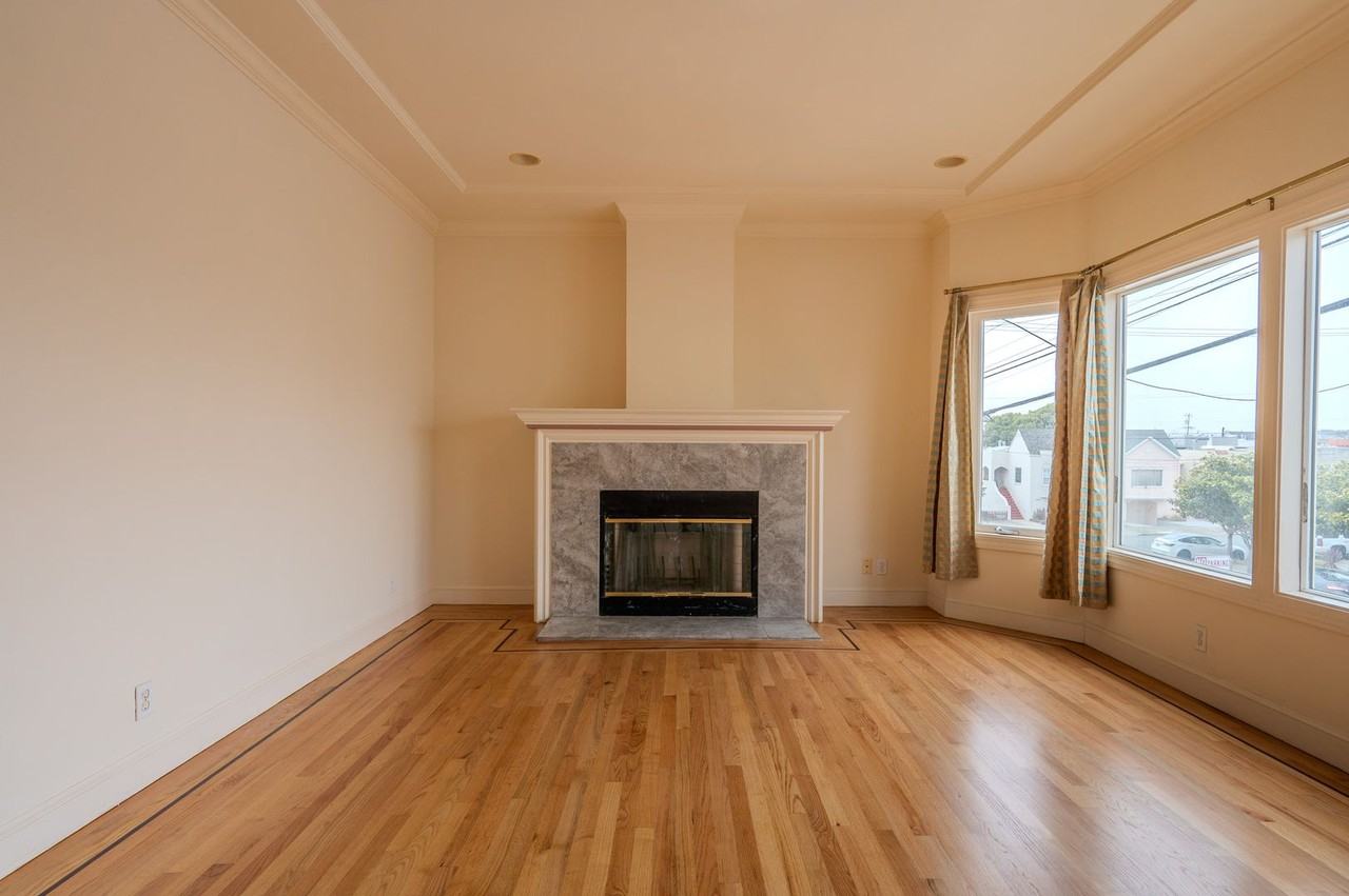 1931 Santiago St #A - Photo 3 of 18