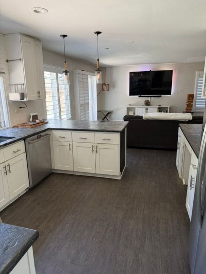 467 Mainsail Rd - Photo 6 of 32