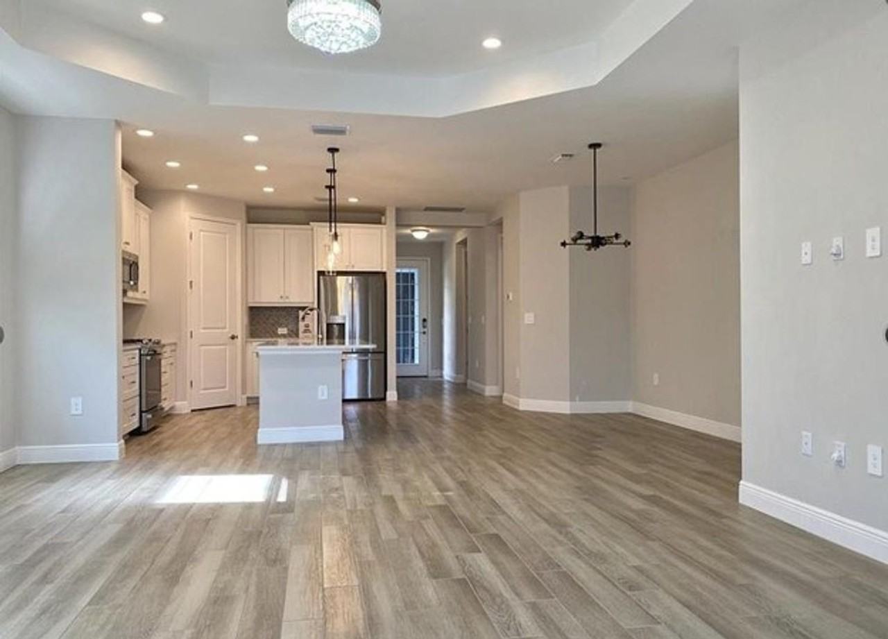2295 Marquesa Cir - Photo 2 of 3