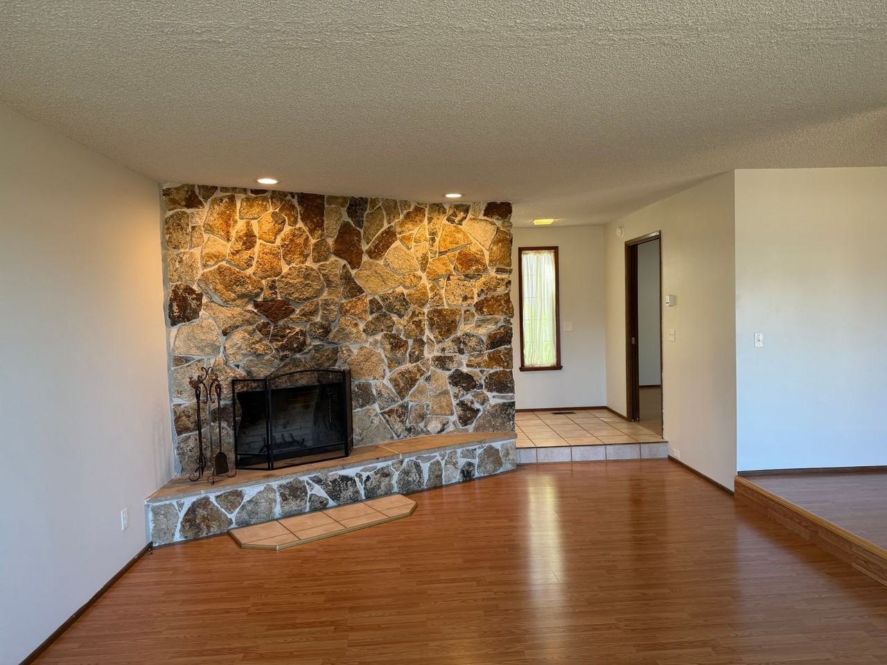 1422 Lawnridge Ave - Photo 6 of 50