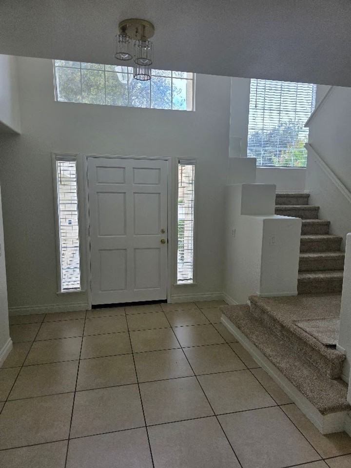 45104 Putting Green Ct - Photo 2 of 23