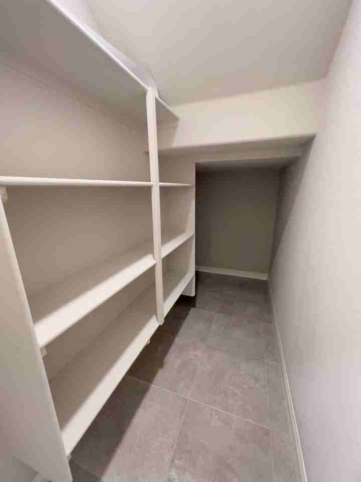 10946 Cambridge Lakes Ave - Photo 7 of 35