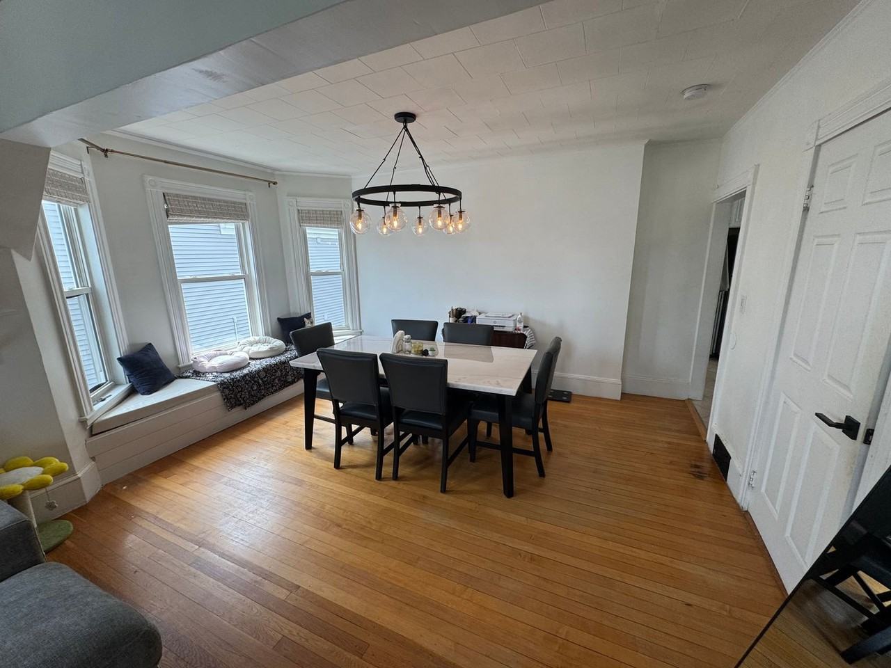18 Blaisdell St - Photo 4 of 22