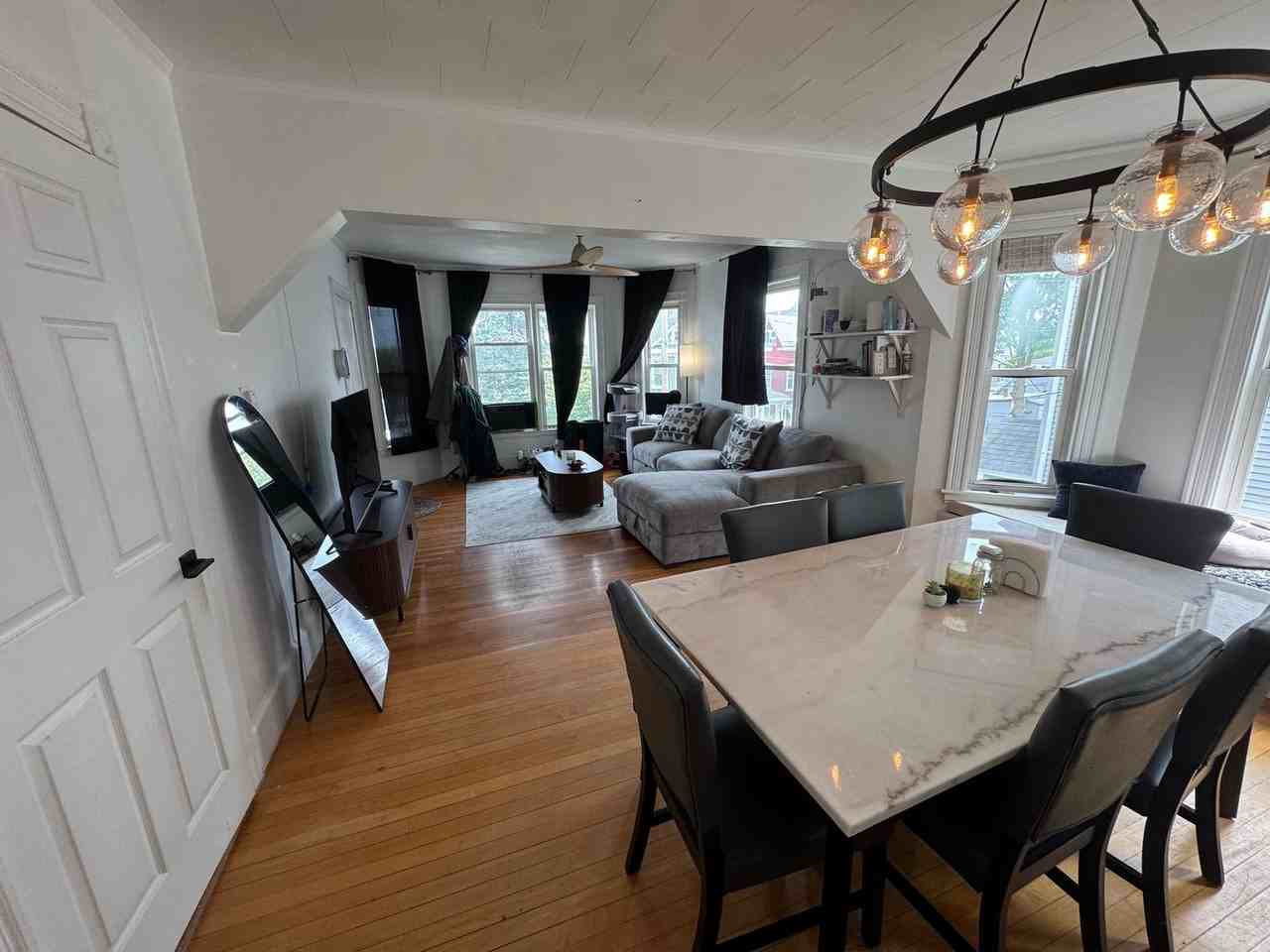 18 Blaisdell St - Photo 6 of 22
