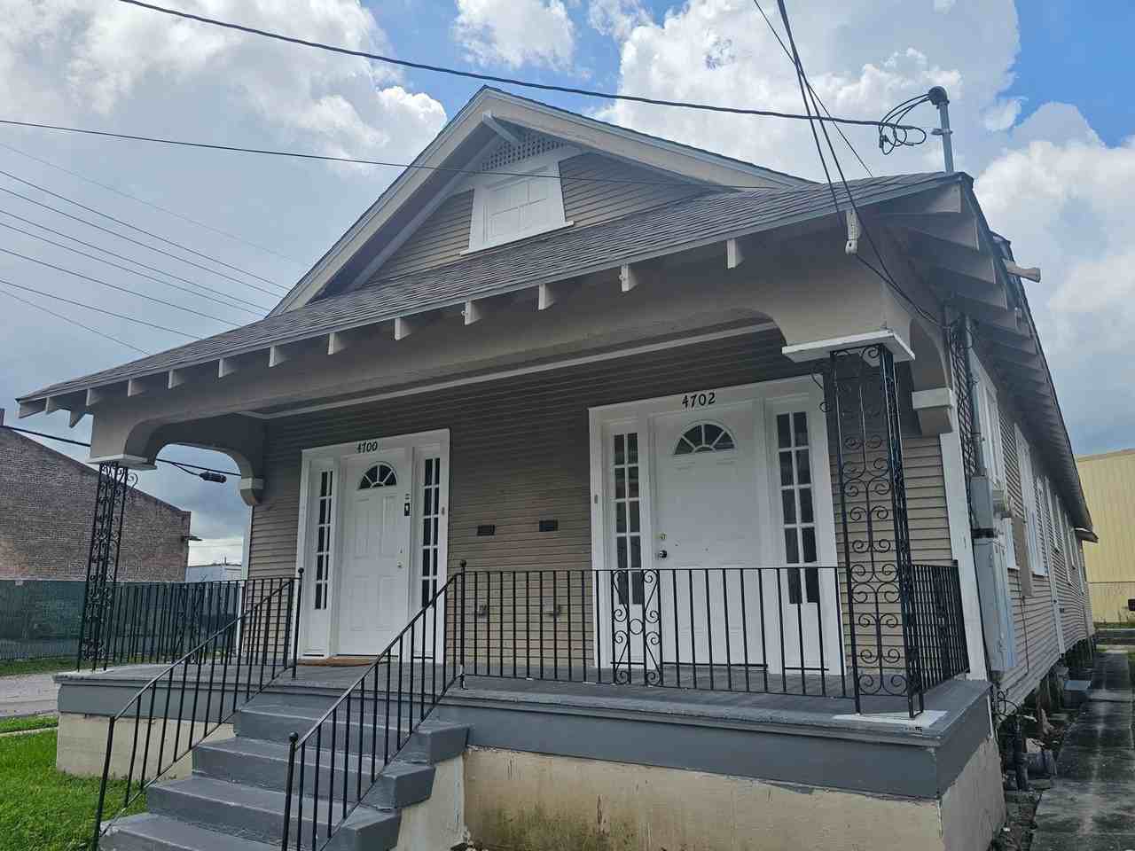 4702 Euphrosine St - Photo 2 of 12