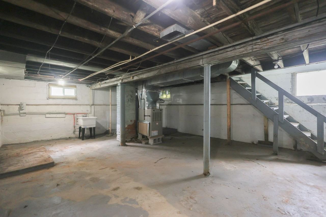 13306 Harvard Ave - Photo 2 of 14
