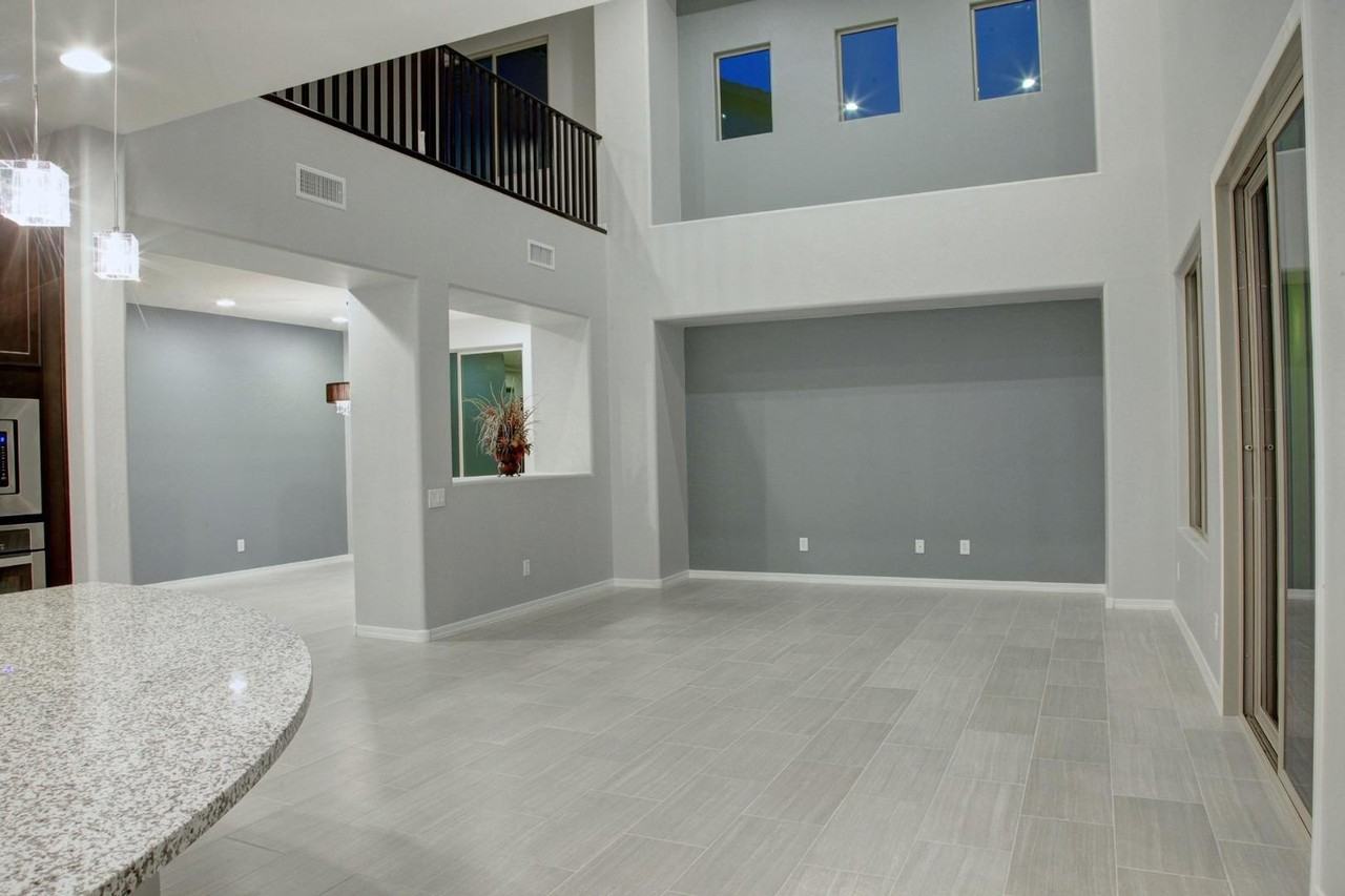 3607 E Salter Dr - Photo 6 of 34
