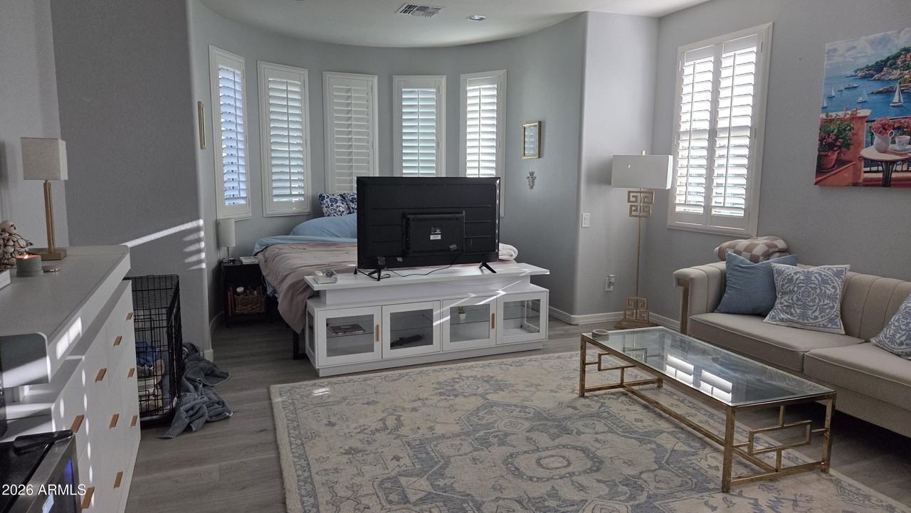 3607 E Salter Dr - Photo 7 of 34