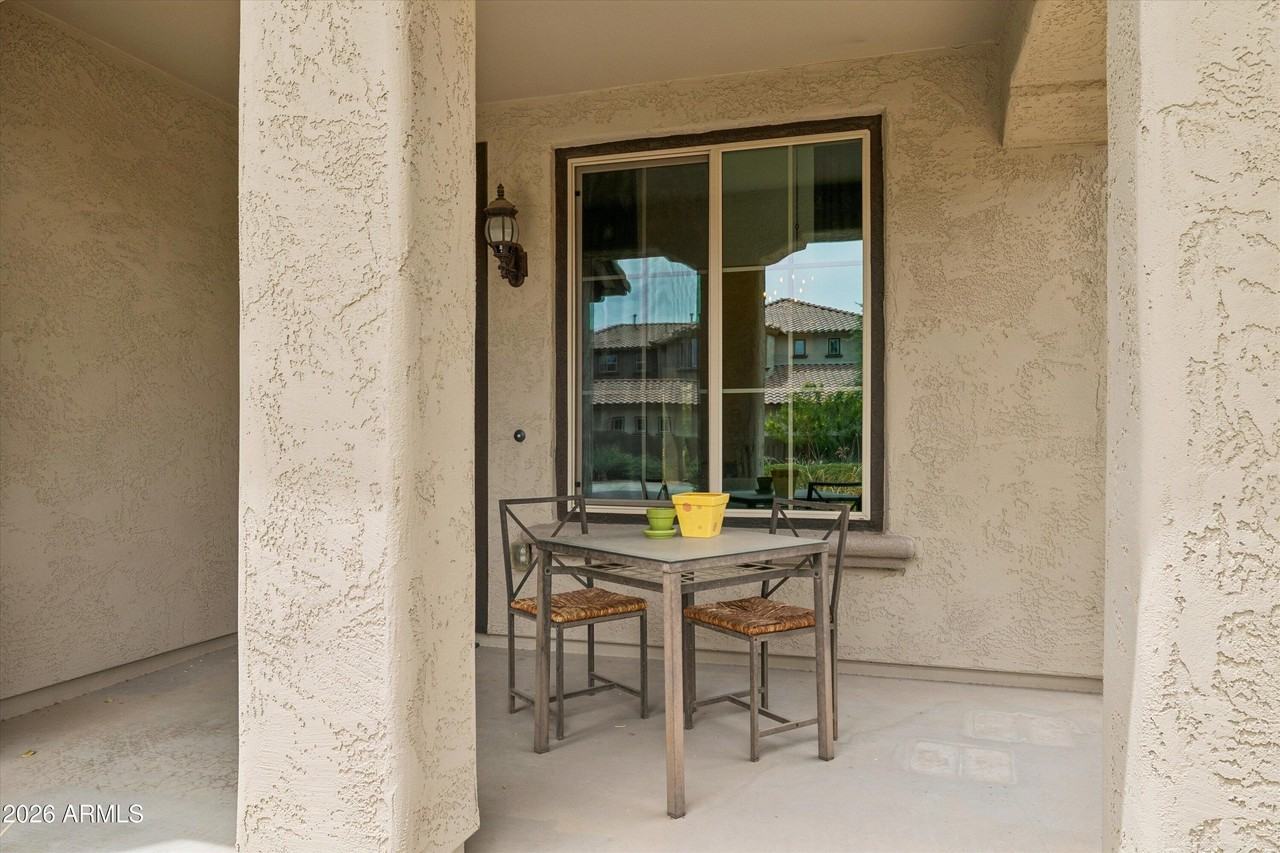 3826 E Cat Balue Dr - Photo 5 of 50